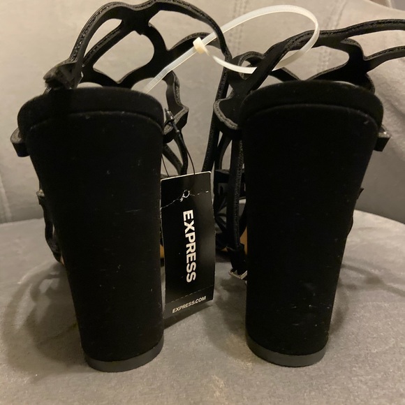 Express caged blocked heels - Picture 3 of 4